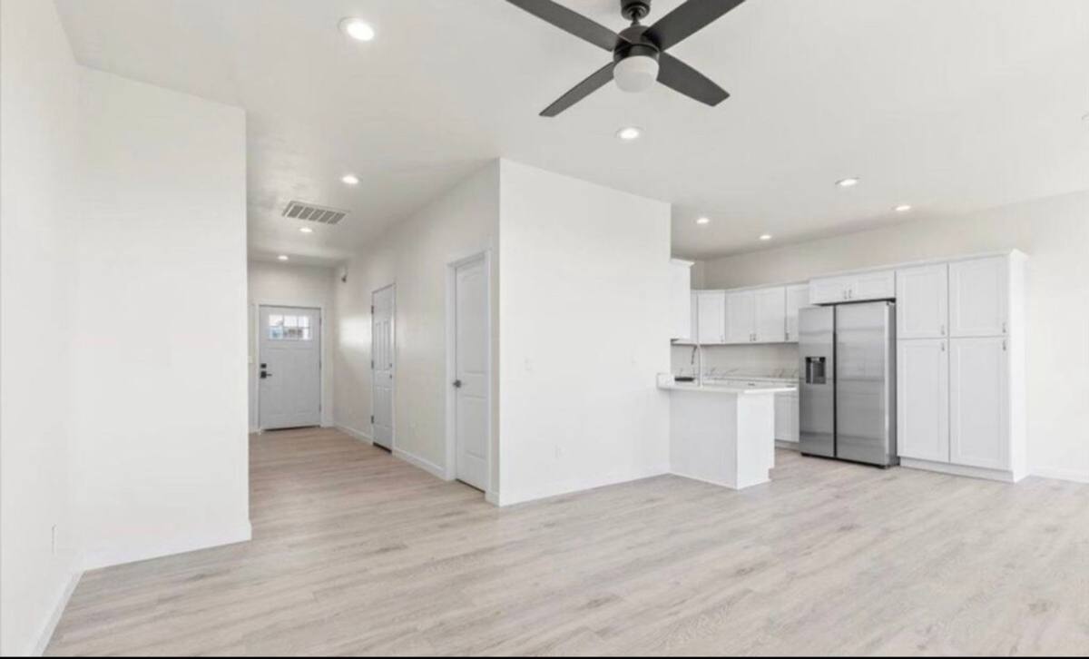 Townhouse for rent at 505 N 80th Ave, Yakima, WA 98908