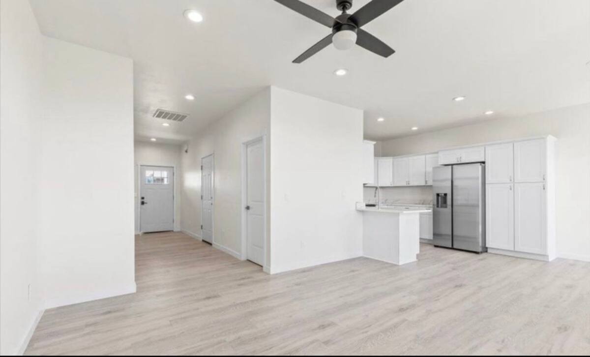 Townhouse for rent at 505 N 80th Ave, Yakima, WA 98908