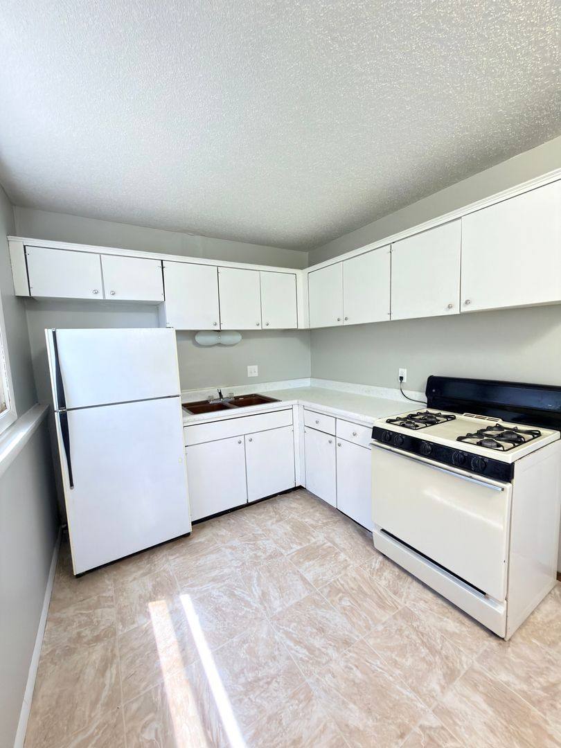Apartment for rent at 3552 Kimberly Downs Rd, Davenport, IA 52807