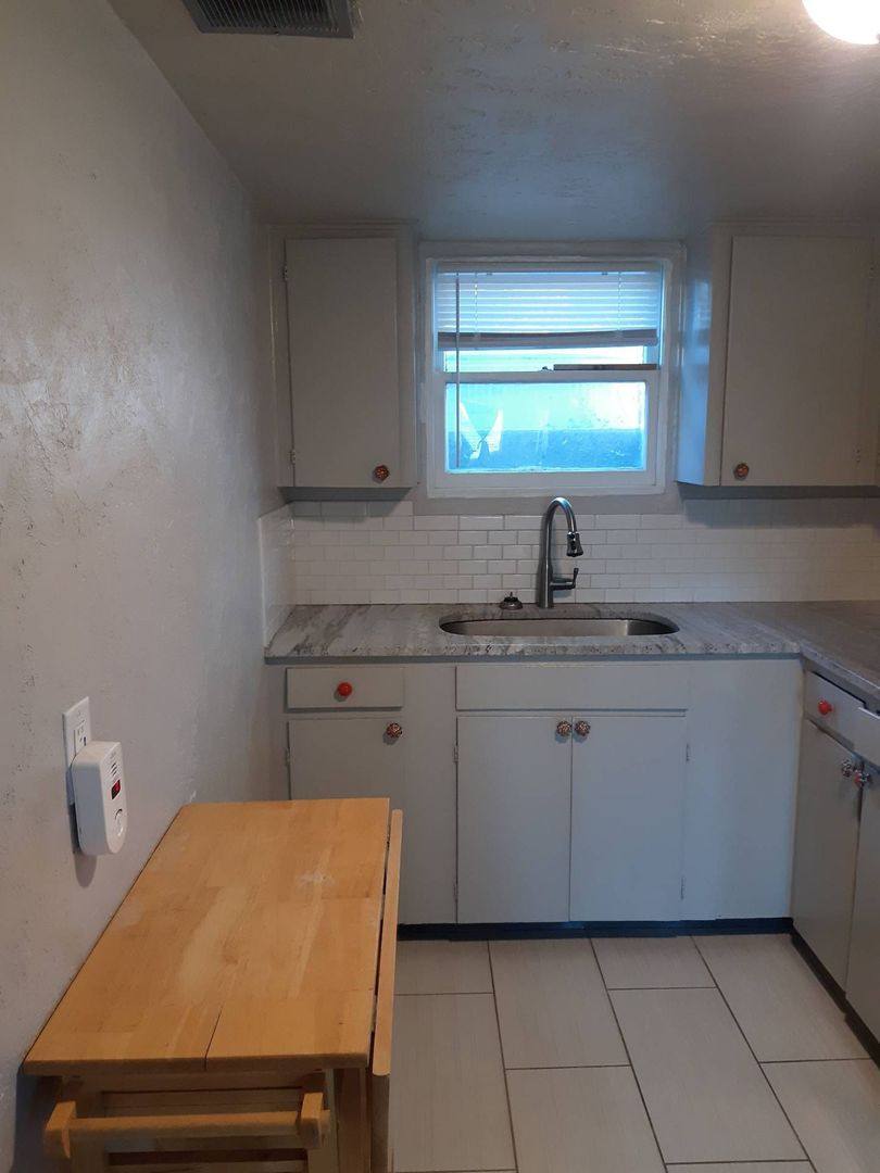 Townhouse for rent at 1002 B100 Everett St, Caldwell, ID 83605