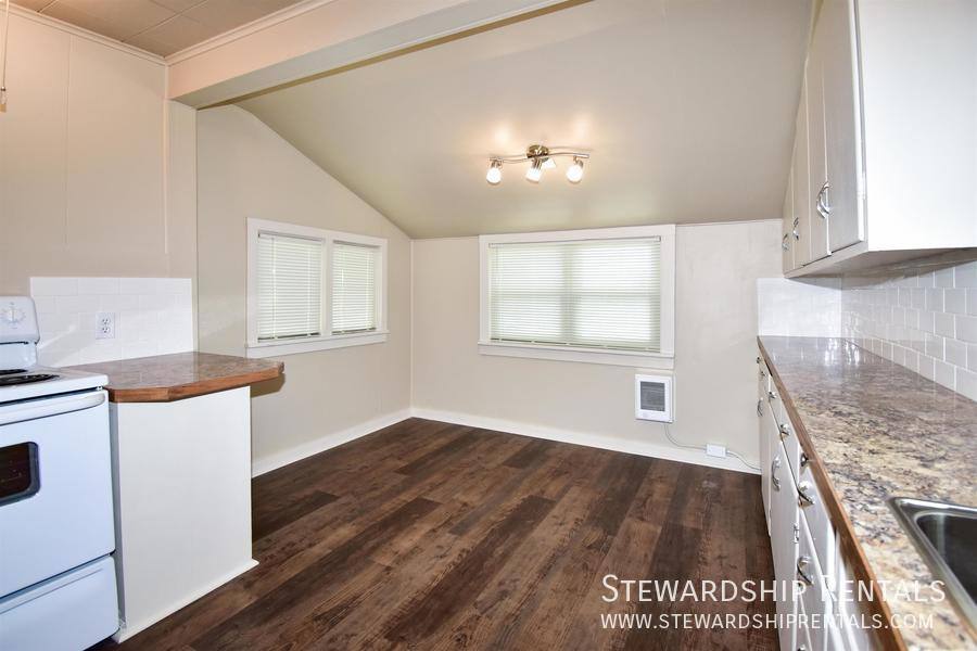 Apartment for rent at 610 E 8th #2, Eugene, OR 97401