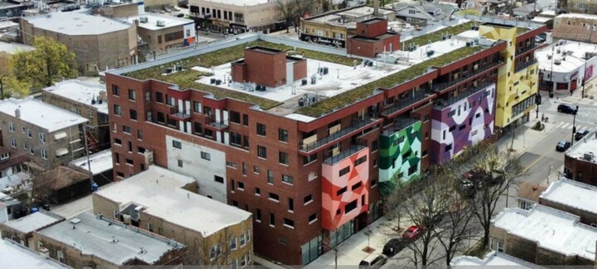 Apartment for rent at 6401-6423 N Rockwell, Chicago, IL 60645