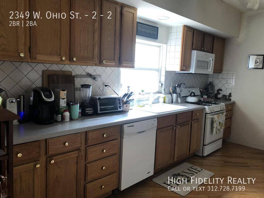 Apartment for rent at 2349 W Ohio St #2, Chicago, IL 60612