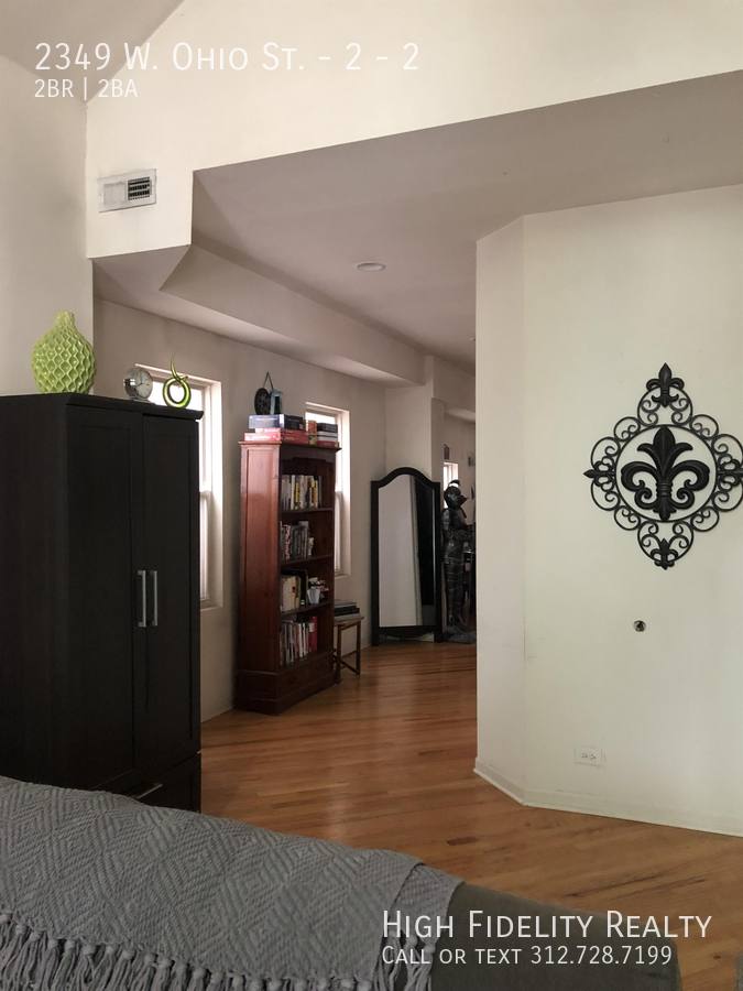 Apartment for rent at 2349 W Ohio St #2, Chicago, IL 60612
