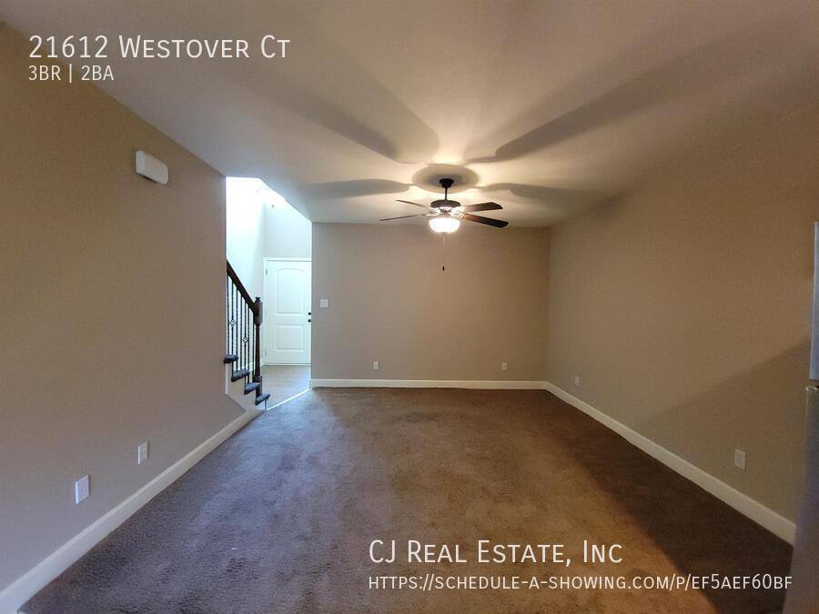 Townhouse for rent at 21612 Westover Court, Peculiar, MO 64078