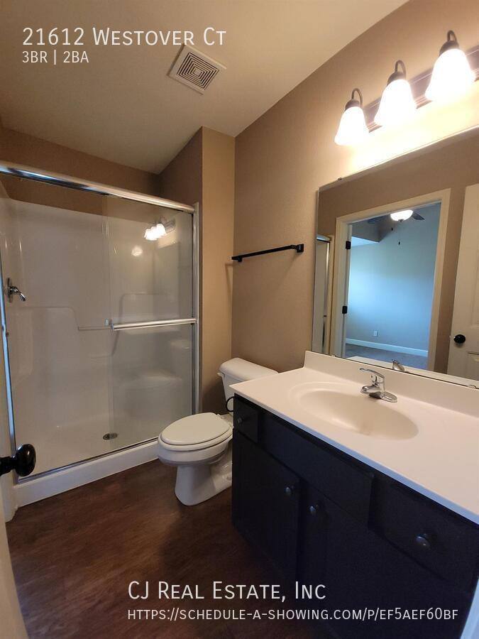 Townhouse for rent at 21612 Westover Court, Peculiar, MO 64078