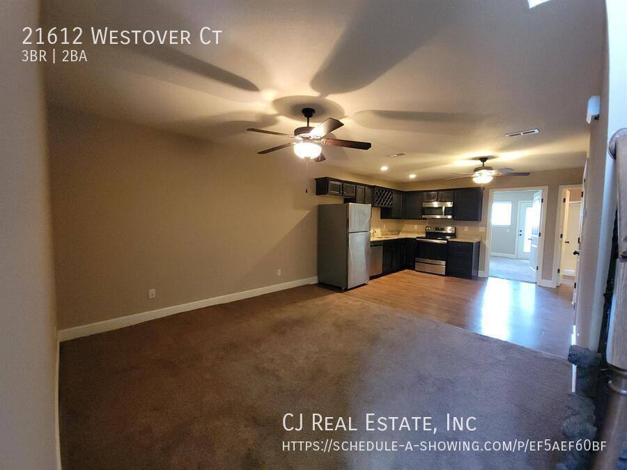 Townhouse for rent at 21612 Westover Court, Peculiar, MO 64078
