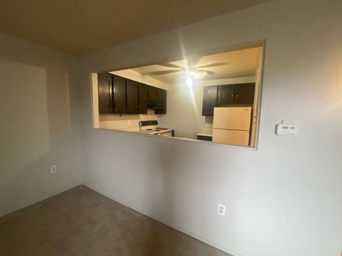 Apartment for rent at 815 Charles St, Carnegie, PA 15106