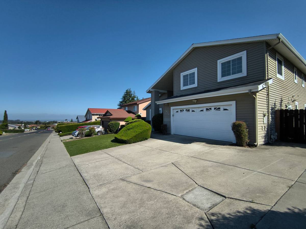 House for rent at 1973 Redwood Rd, Hercules, CA 94547