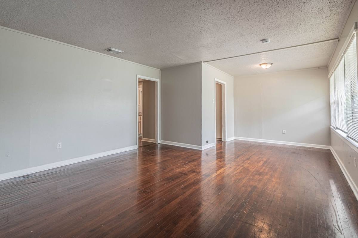 House for rent at 5818 Glenhurst Dr, Houston, TX 77033