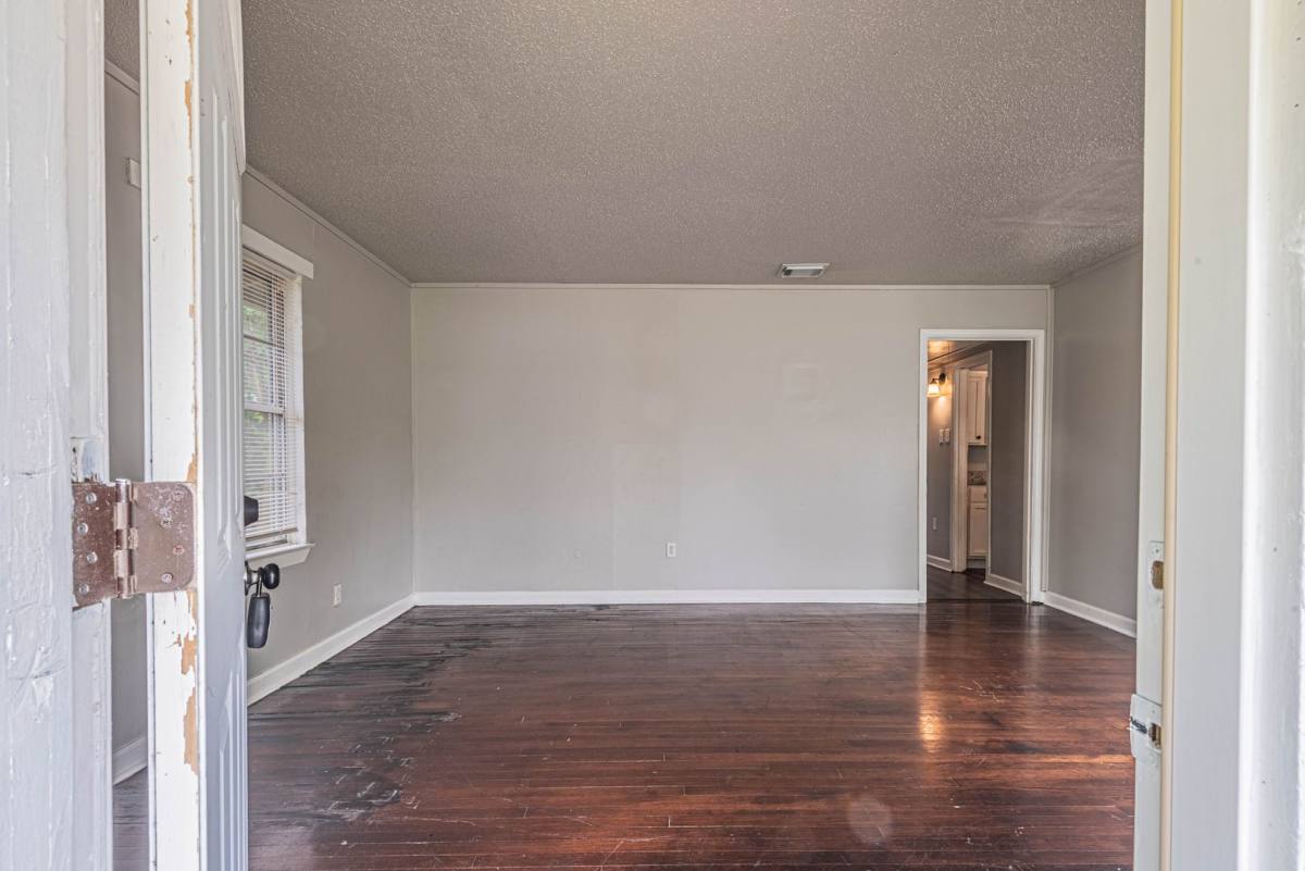 House for rent at 5818 Glenhurst Dr, Houston, TX 77033
