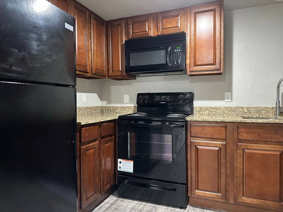 Townhouse for rent at 2921 Old Greenwood Rd - Building 1 #13, Fort Smith, AR 72903