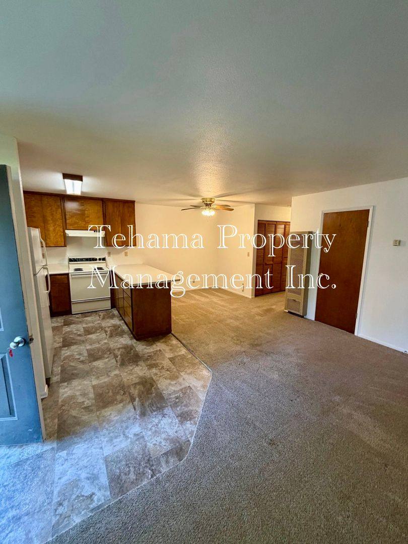Apartment for rent at 1527 Lincoln St, Red Bluff, CA 96080