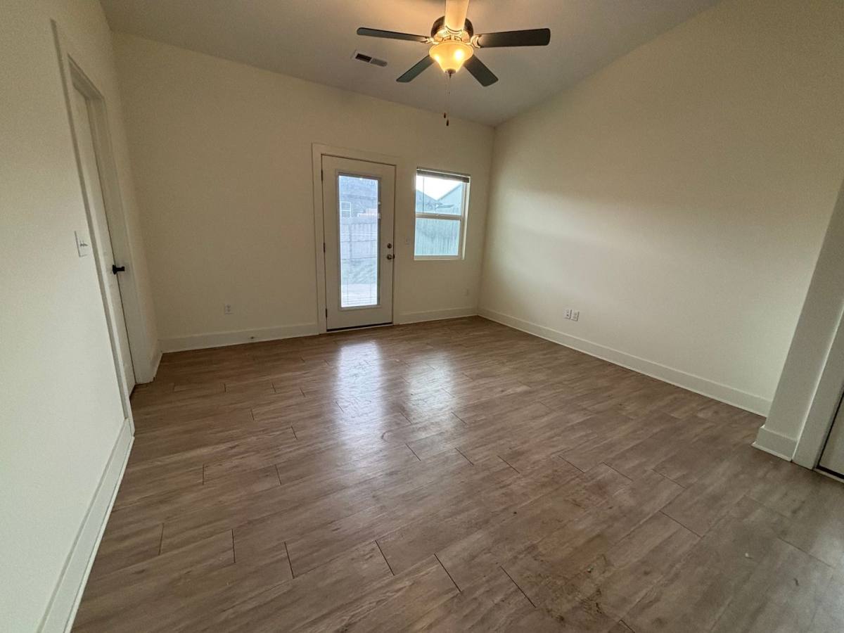 Apartment for rent at 1717 19 Hickory Creek, Wichita, KS 67235