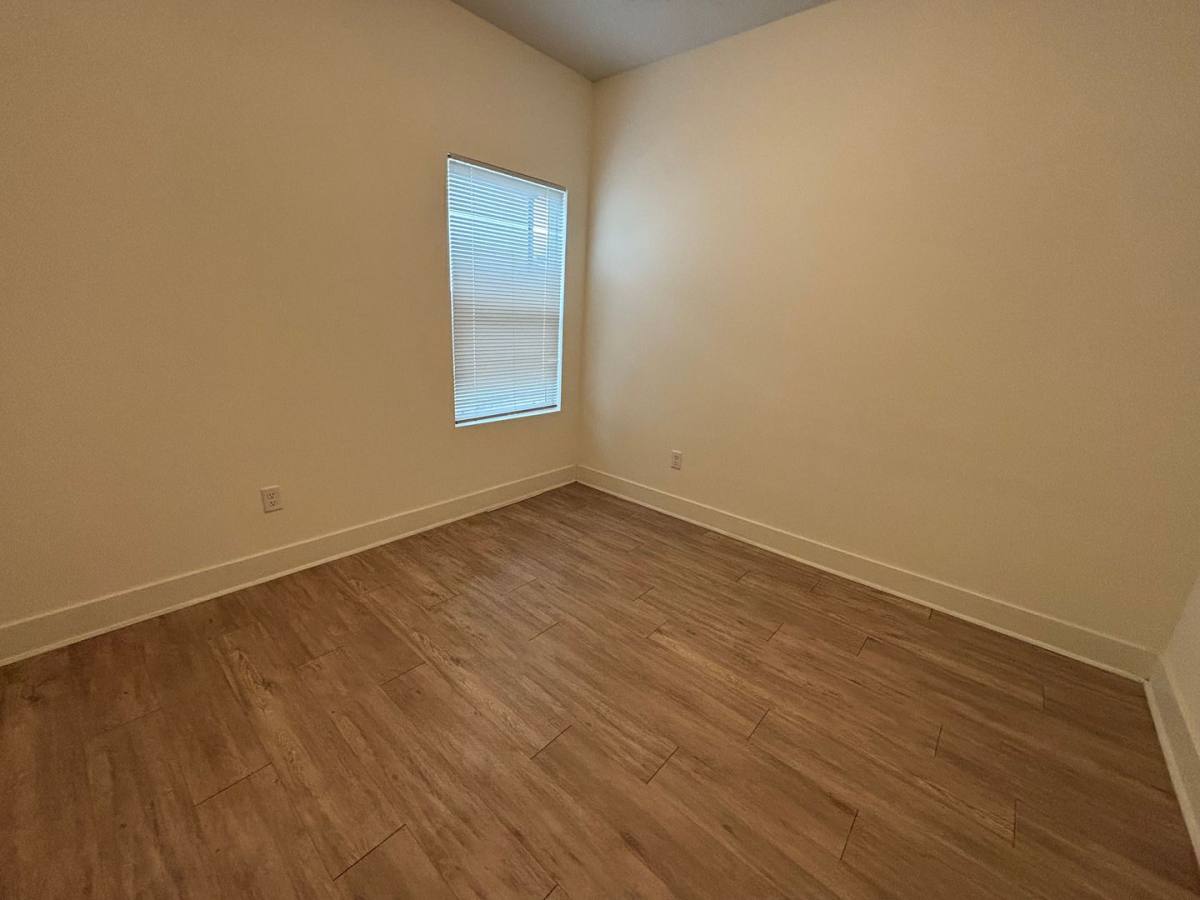 Apartment for rent at 1717 19 Hickory Creek, Wichita, KS 67235