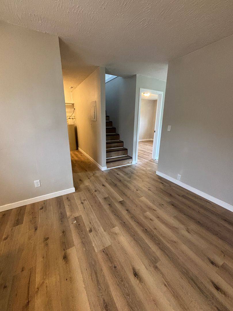 Townhouse for rent at 97 Timbers Way, Marshfield, MO 65706