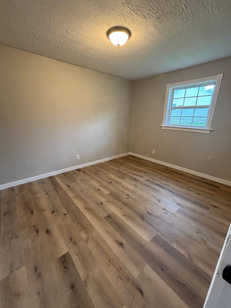 Townhouse for rent at 97 Timbers Way, Marshfield, MO 65706
