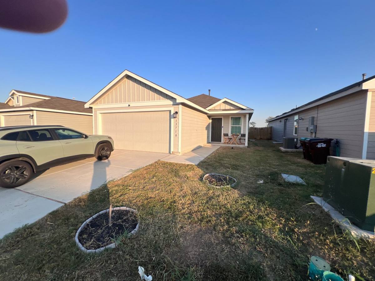 House for rent at 13710-FLUME Ridge, San Antonio, TX 78223