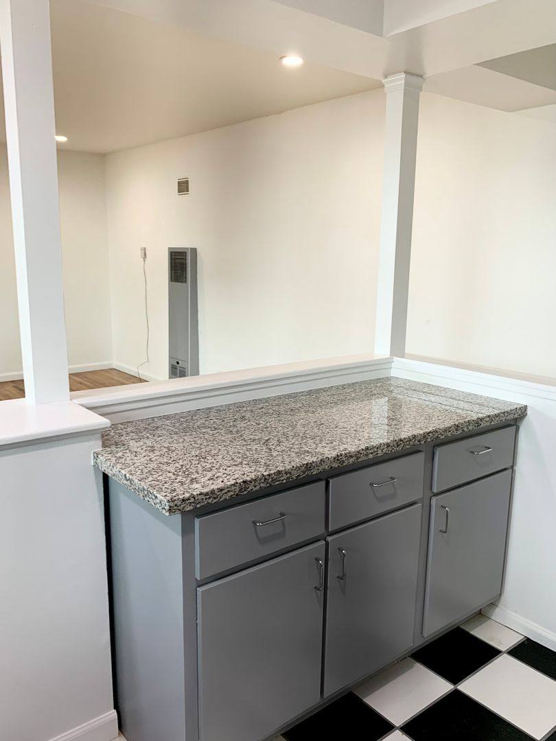 Apartment for rent at 3771 Vinton Ave, Los Angeles, CA 90034