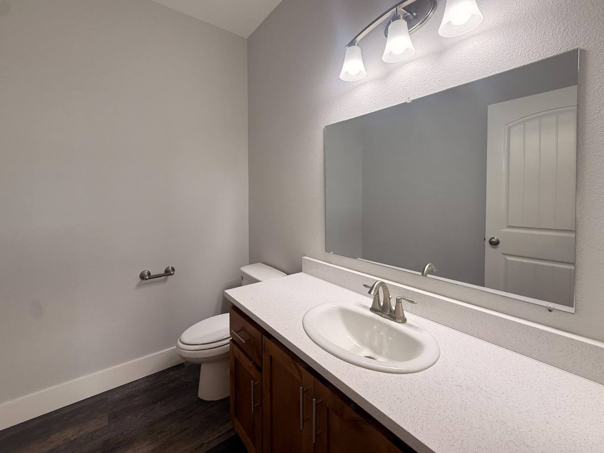 Apartment for rent at 5711-5713 Honey Bee St S, Salem, OR 97306