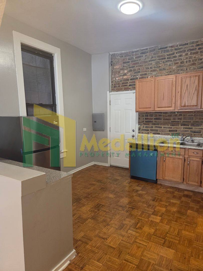 Apartment for rent at 1875 1877 N Milwaukee Ave, Chicago, IL 60647