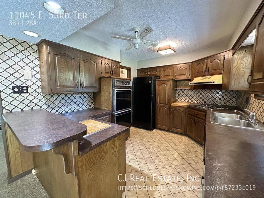 House for rent at 11045 E 53rd Terrace, Kansas City, MO 64133