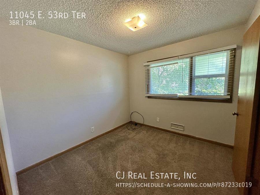 House for rent at 11045 E 53rd Terrace, Kansas City, MO 64133