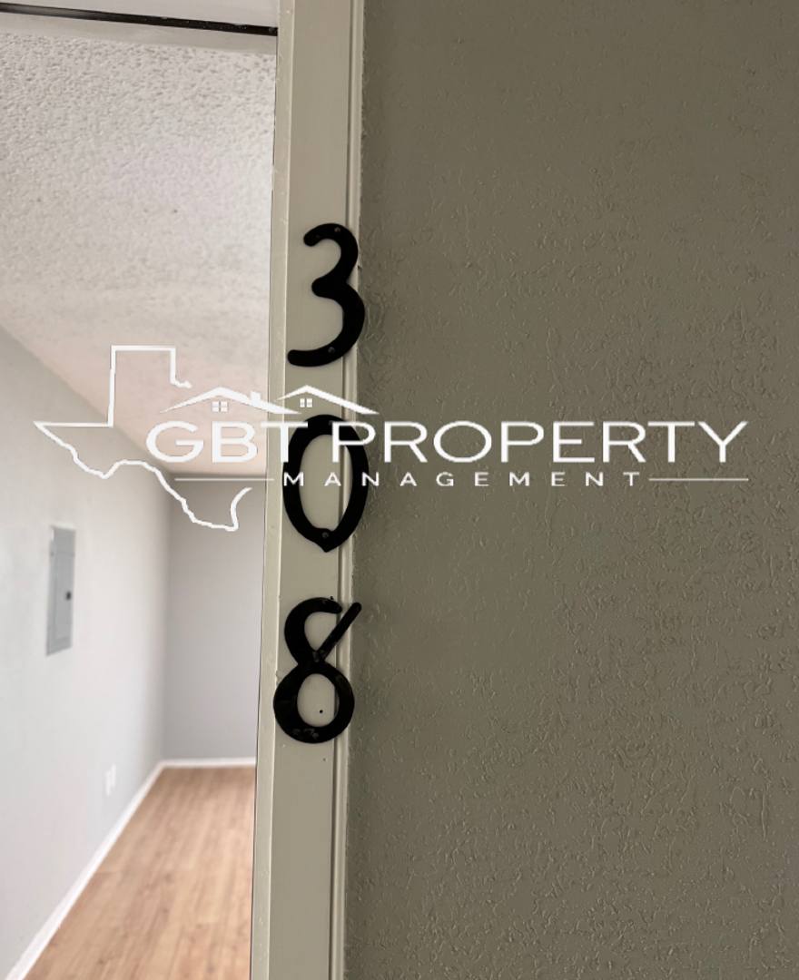 Apartment for rent at 808 Ave H, Levelland, TX 79336