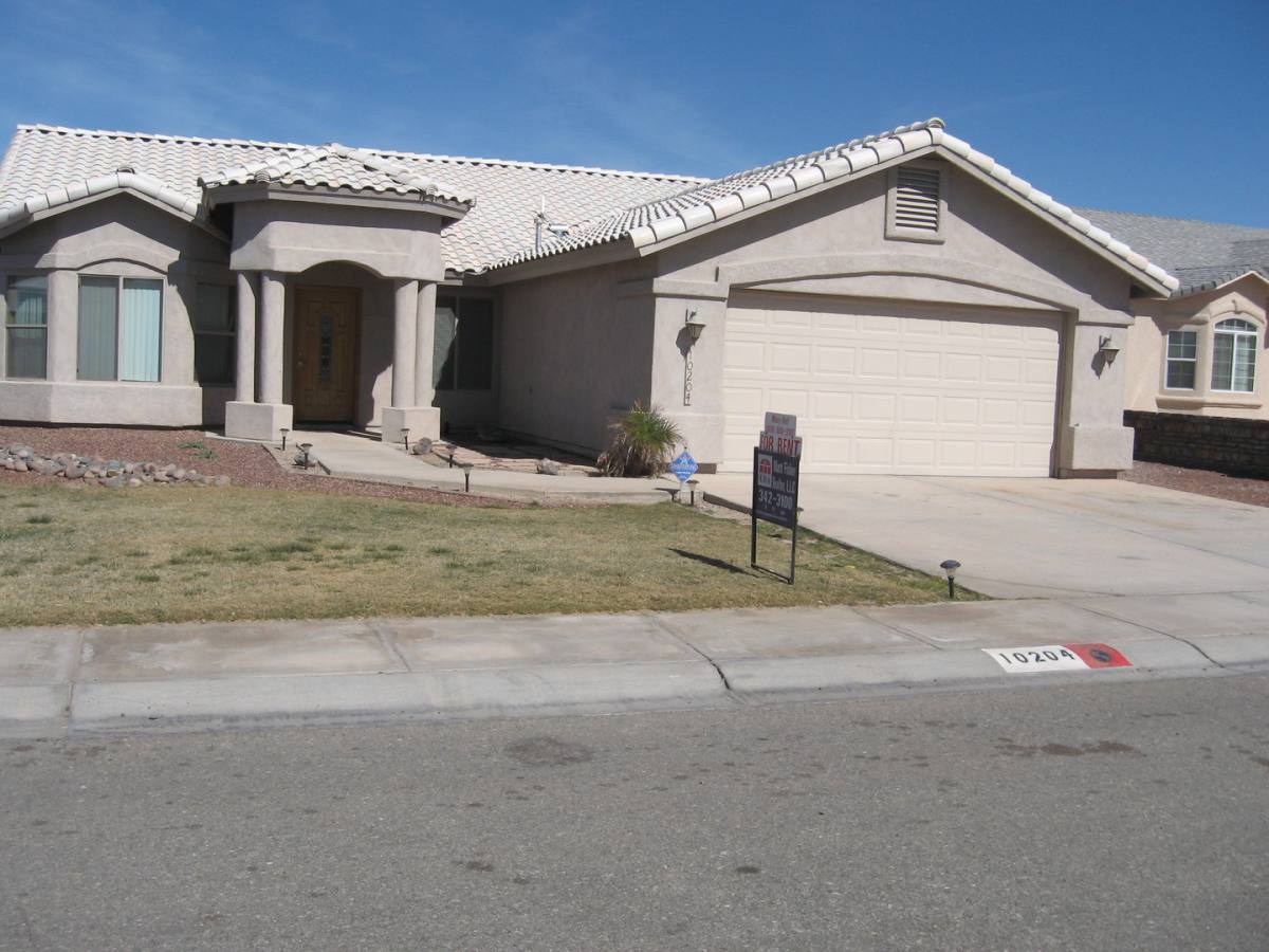 House for rent at 10204 E 37th St, Yuma, AZ 85365