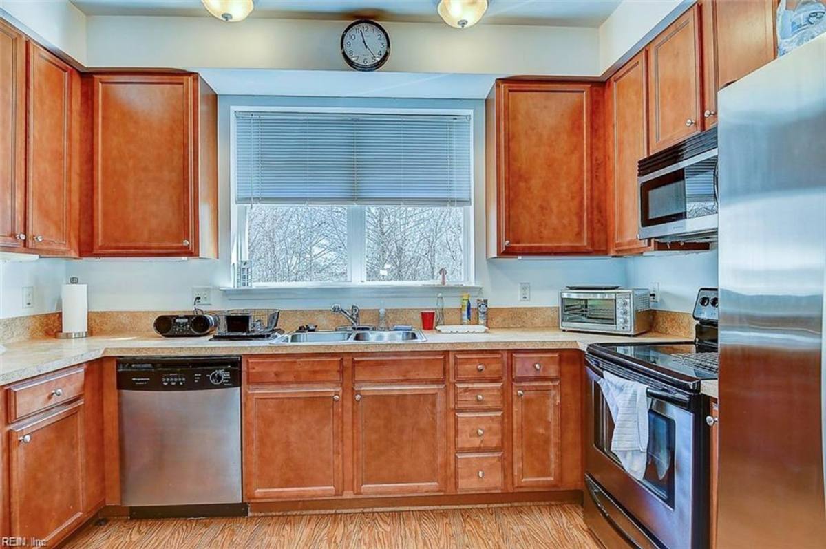 Condo for rent at 920 Southmoor Dr, Virginia Beach, VA 23455