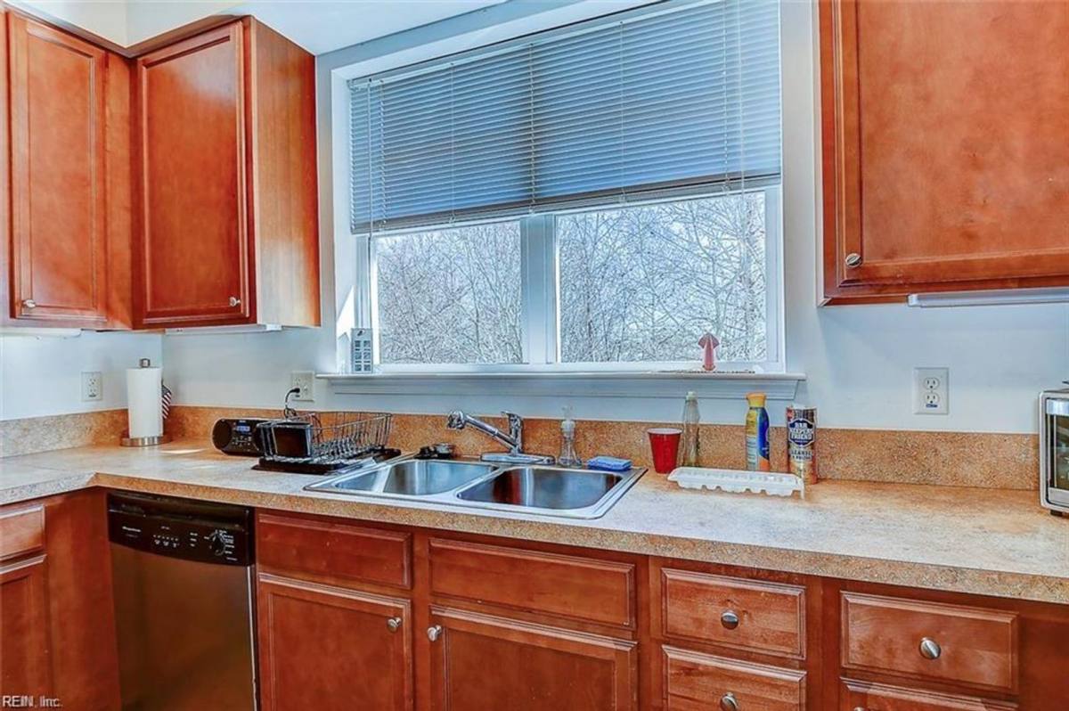 Condo for rent at 920 Southmoor Dr, Virginia Beach, VA 23455