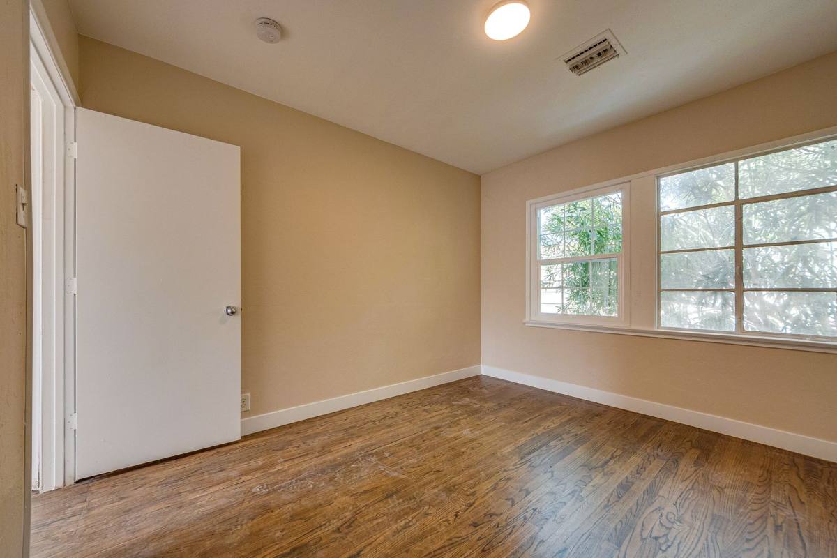Apartment for rent at 914 S 4th St #2, Las Vegas, NV 89101