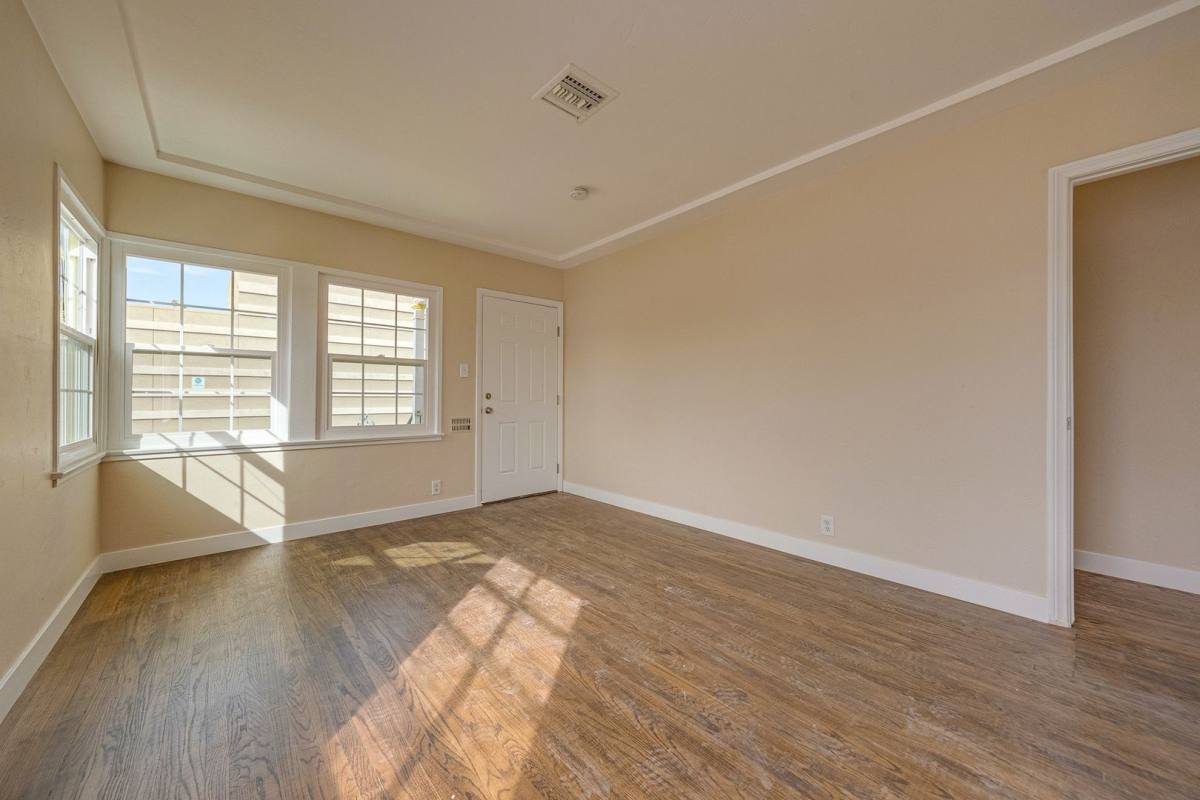 Apartment for rent at 914 S 4th St #2, Las Vegas, NV 89101