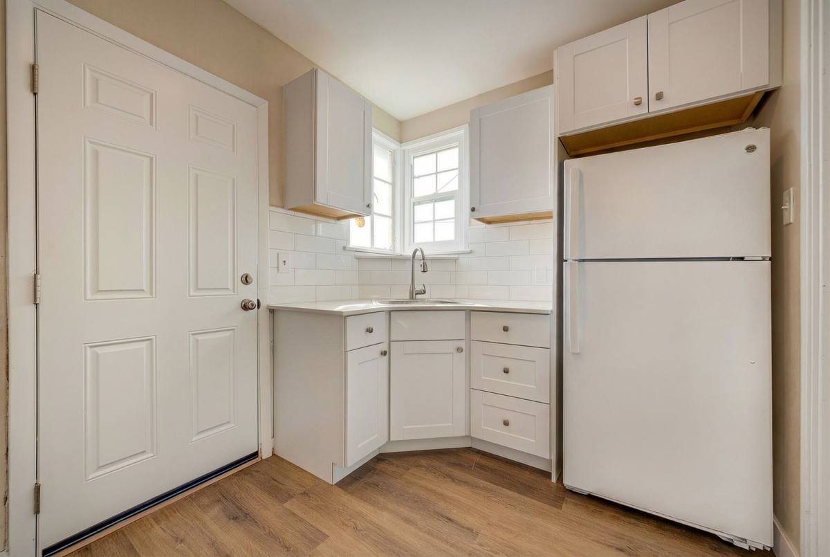 Apartment for rent at 914 S 4th St #2, Las Vegas, NV 89101