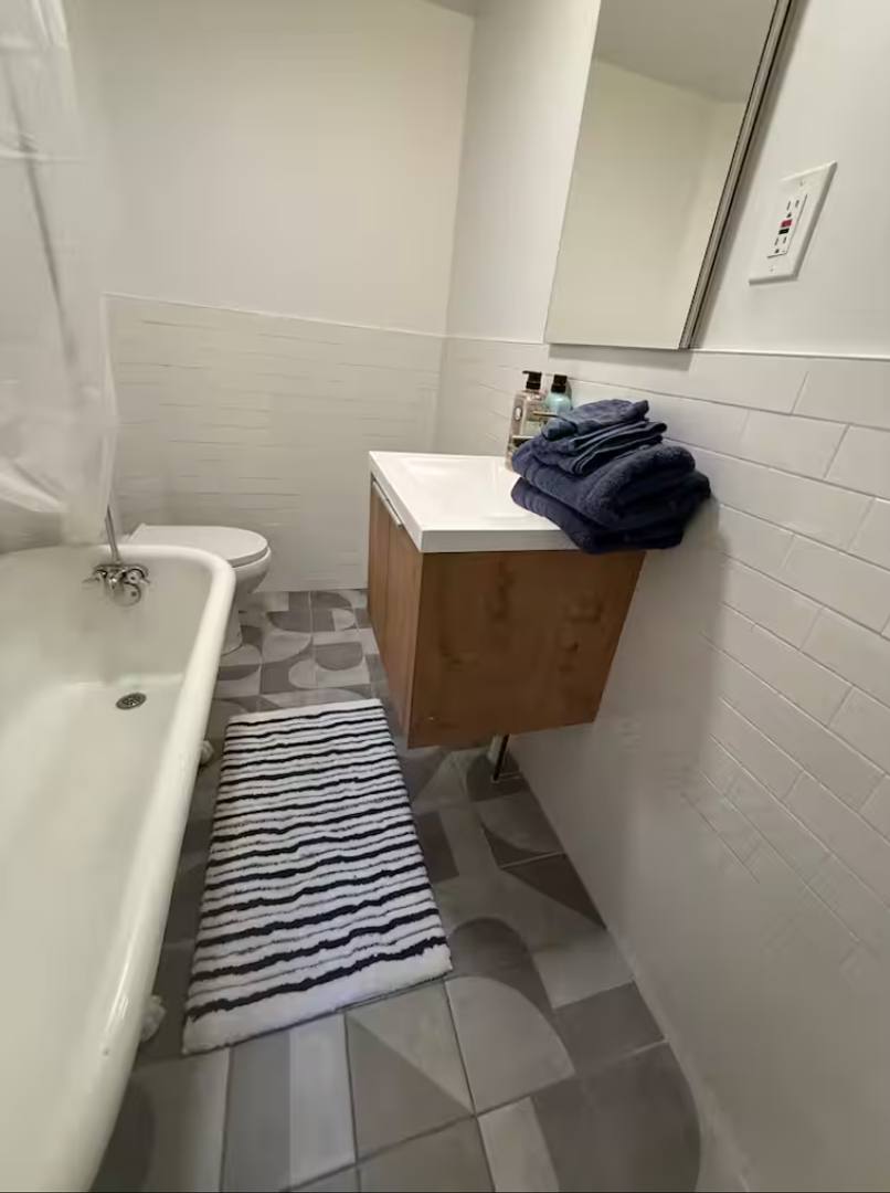 Apartment for rent at 5-7 Rock City Rd, Woodstock, NY 12498