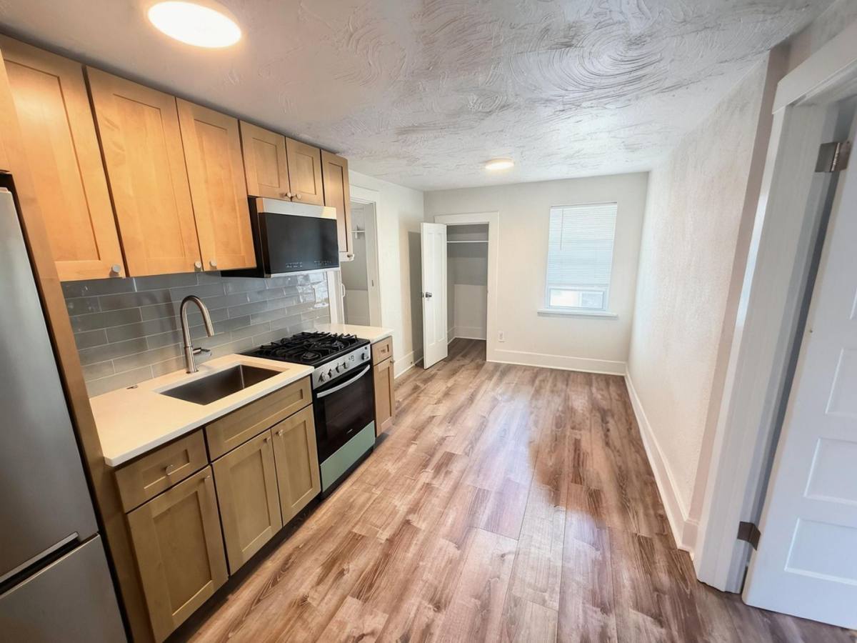 Apartment for rent at 5-7 Rock City Rd, Woodstock, NY 12498
