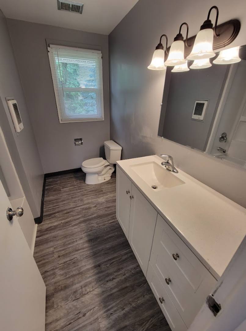 Apartment for rent at 1611 Freedom Rd, Little Chute, WI 54140