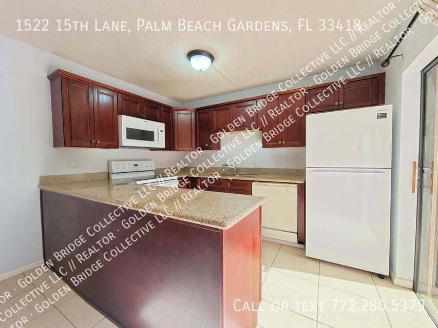 Townhouse for rent at 1522 15th Lane, Palm Beach Gardens, FL 33418