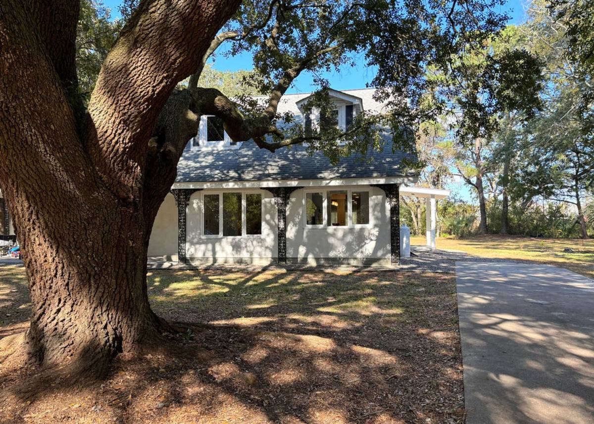 House for rent at 1520 Lorenzo St, Mount Pleasant, SC 29464