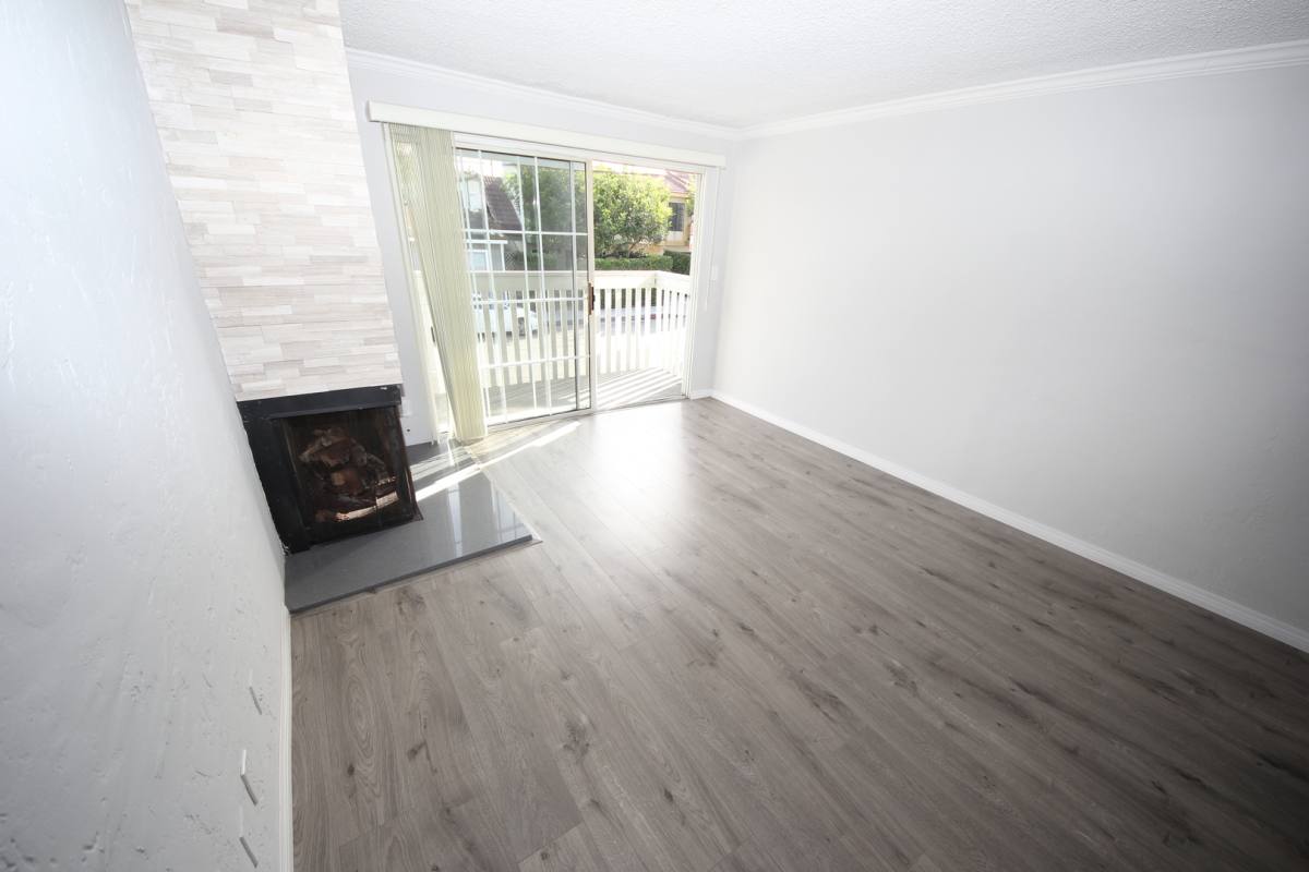 Apartment for rent at 415 N Venice Blvd, Venice, CA 90291