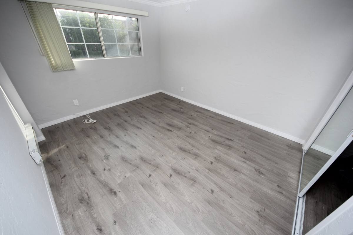 Apartment for rent at 415 N Venice Blvd, Venice, CA 90291