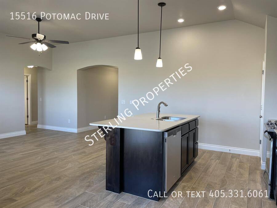 House for rent at 15516 Potomac Dr, Edmond, OK 73013