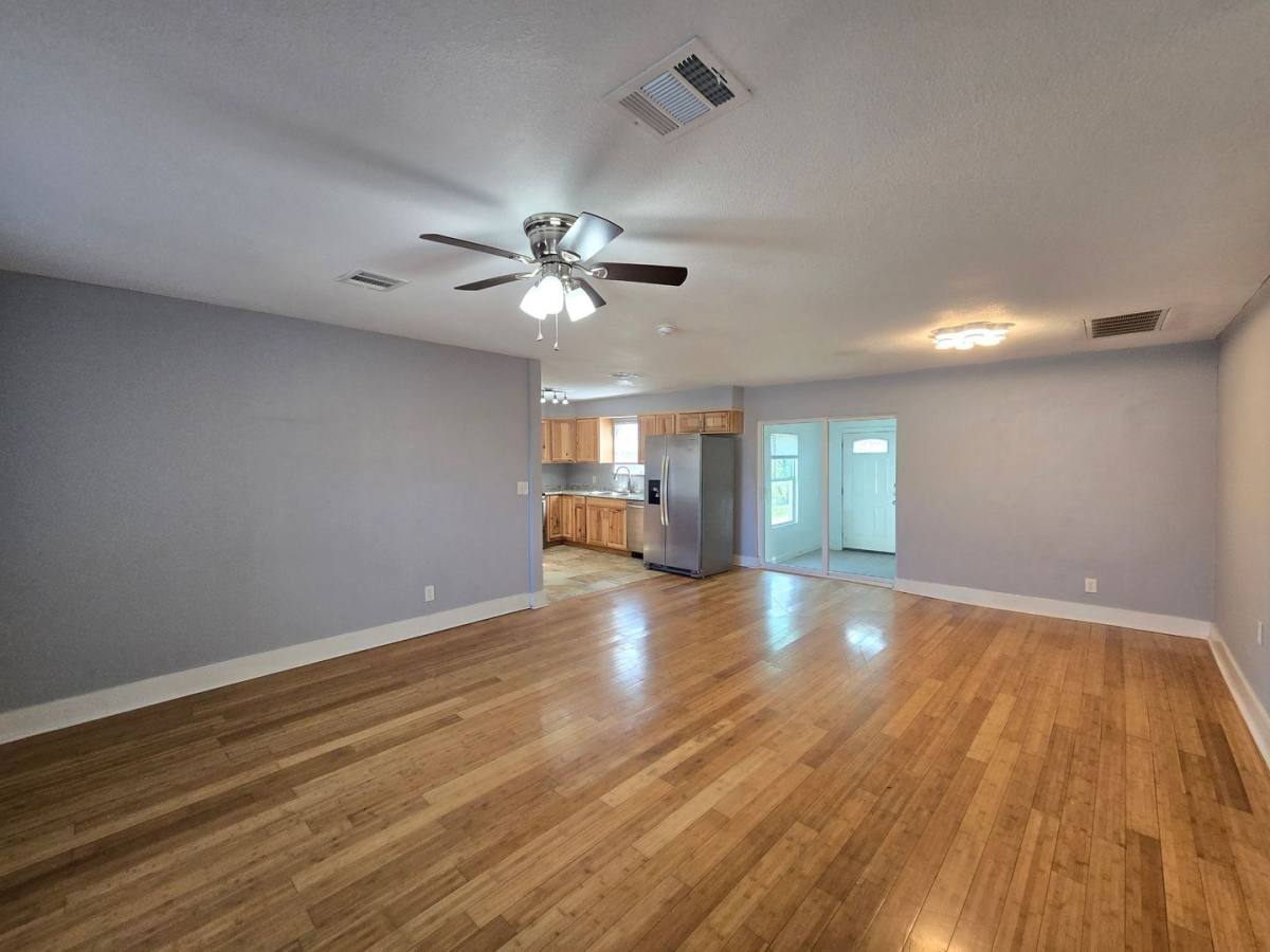 House for rent at 1111 S Martin Luther King Blvd, Temple, TX 76504