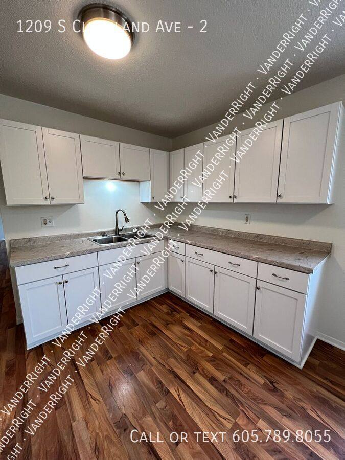 Apartment for rent at 1209 S Cleveland Ave #2, Sioux Falls, SD 57103