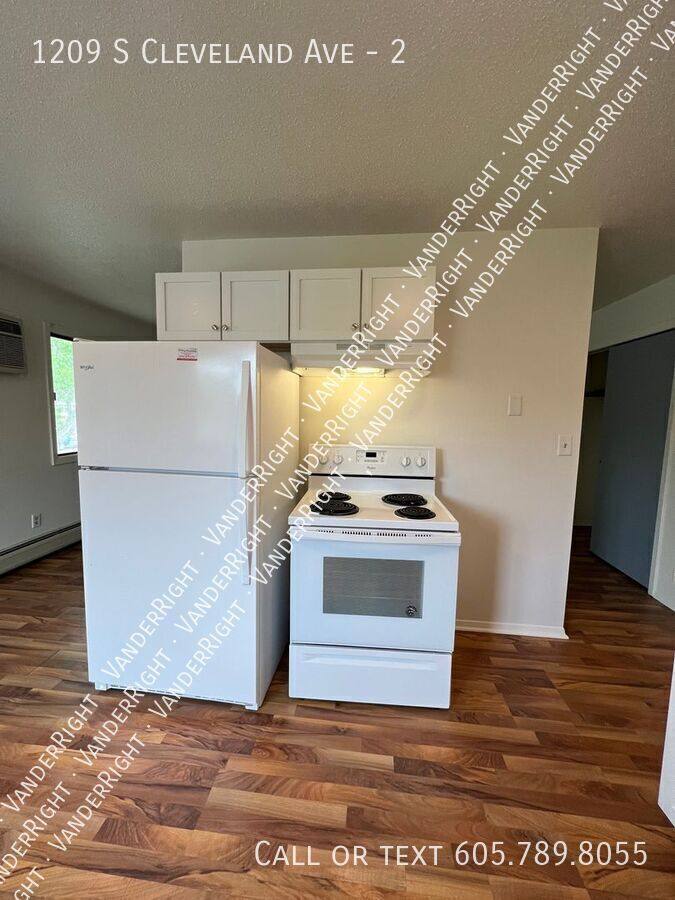 Apartment for rent at 1209 S Cleveland Ave #2, Sioux Falls, SD 57103