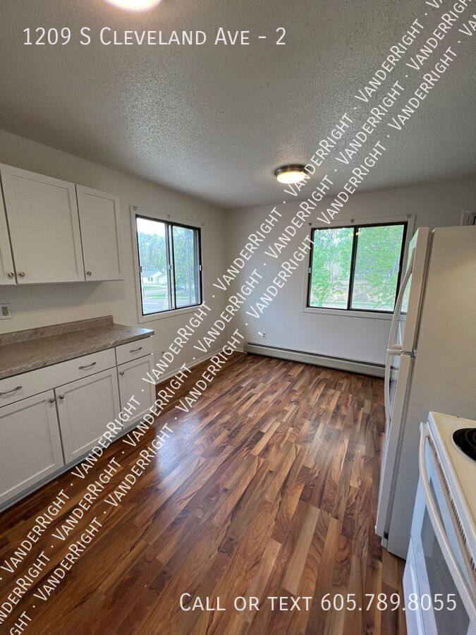 Apartment for rent at 1209 S Cleveland Ave #2, Sioux Falls, SD 57103