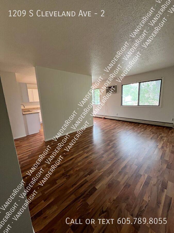 Apartment for rent at 1209 S Cleveland Ave #2, Sioux Falls, SD 57103