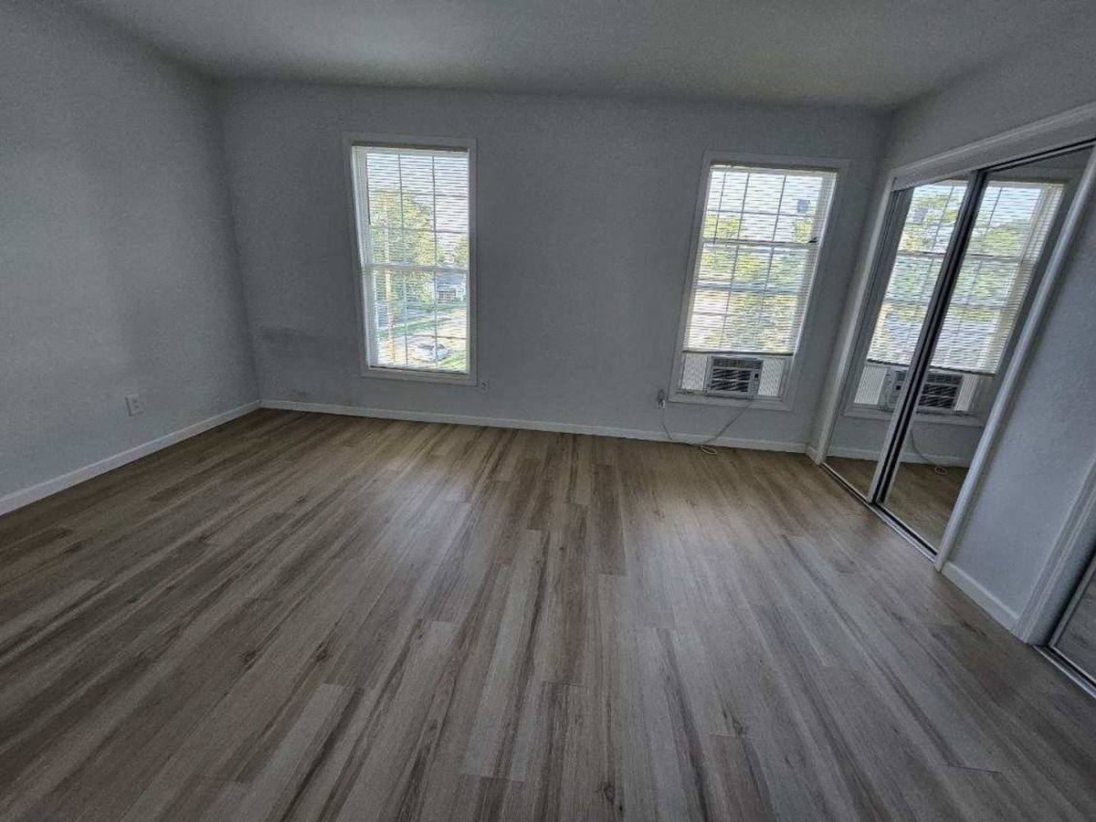 Apartment for rent at 1000 S 7th St, Terre Haute, IN 47807