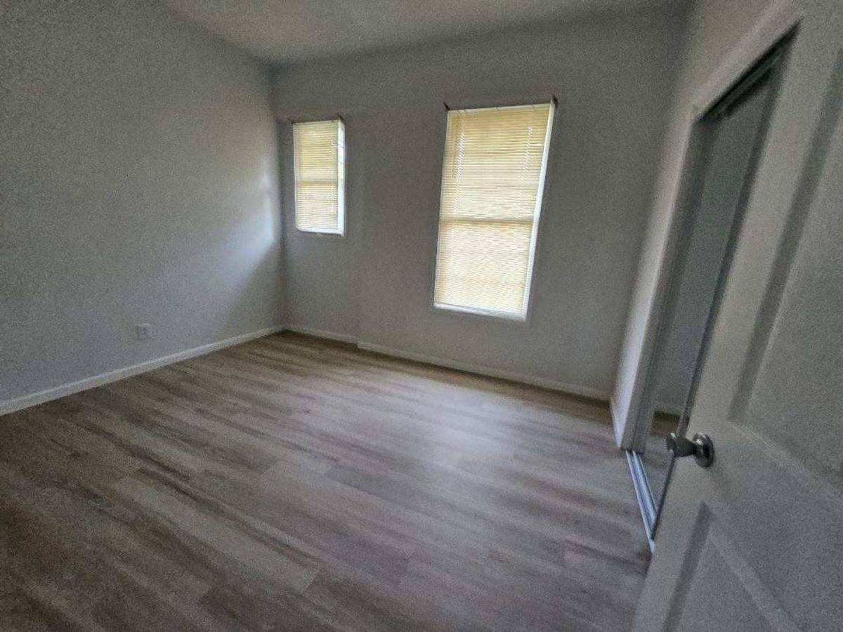 Apartment for rent at 1000 S 7th St, Terre Haute, IN 47807