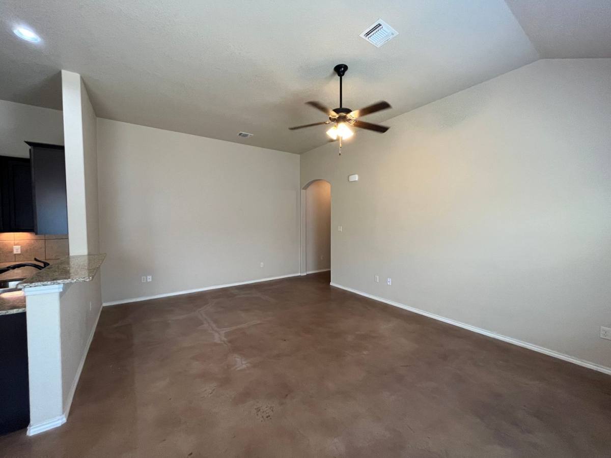 House for rent at 698 Saengerhalle Rd, New Braunfels, TX 78130